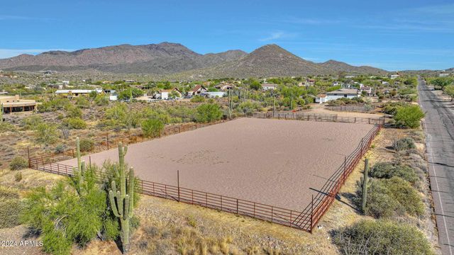 6914 E Highland Road, Cave Creek, AZ 85331