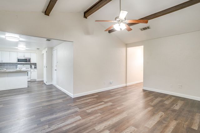 908 Skylark, Mansfield, TX 76063