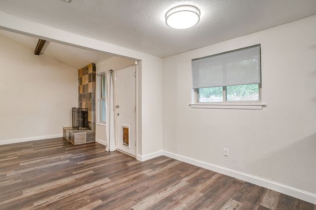 908 Skylark, Mansfield, TX 76063