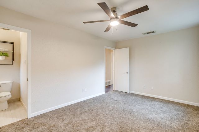908 Skylark, Mansfield, TX 76063