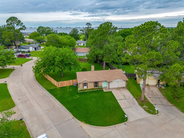 908 Skylark, Mansfield, TX 76063