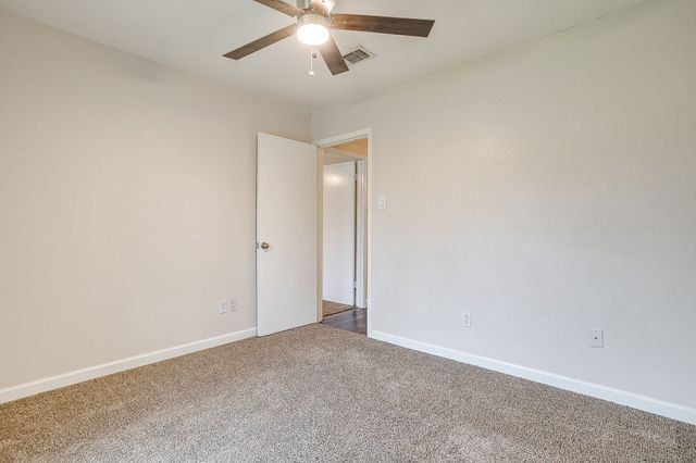 908 Skylark, Mansfield, TX 76063