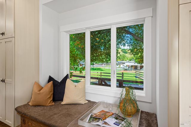 15 Wildwood Ln, Novato, CA 94947