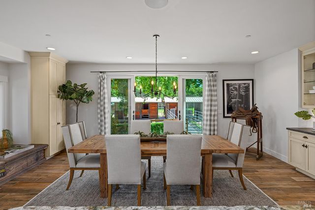 15 Wildwood Ln, Novato, CA 94947