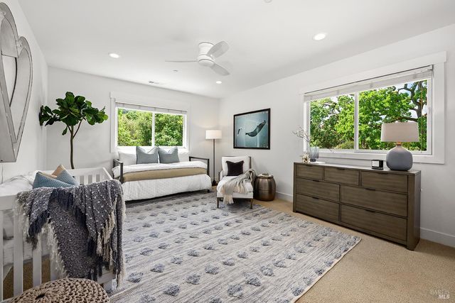 15 Wildwood Ln, Novato, CA 94947