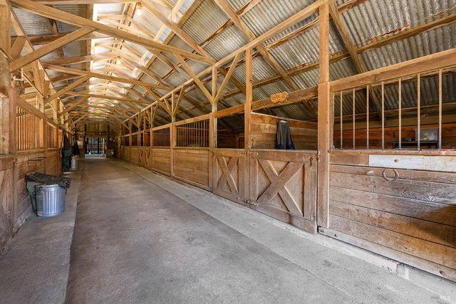 15 Wildwood Ln, Novato, CA 94947