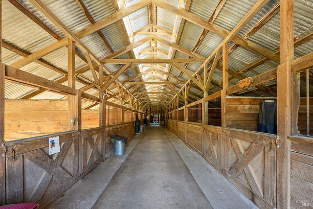 15 Wildwood Ln, Novato, CA 94947