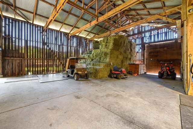 15 Wildwood Ln, Novato, CA 94947