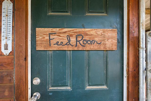 15 Wildwood Ln, Novato, CA 94947