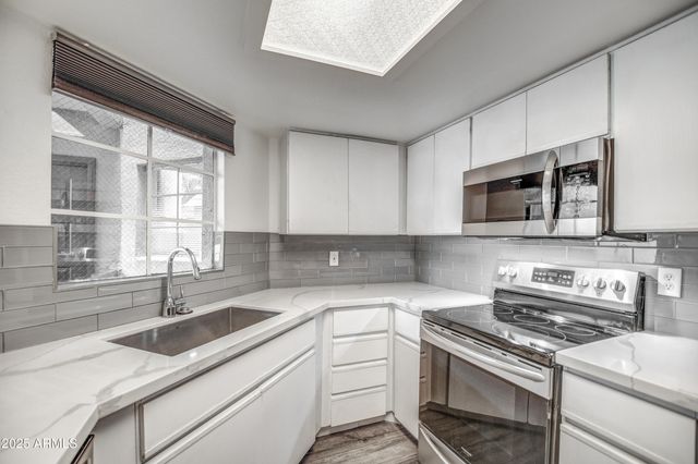 4850 E DESERT COVE Avenue 241, Scottsdale, AZ 85254