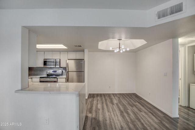 4850 E DESERT COVE Avenue 241, Scottsdale, AZ 85254