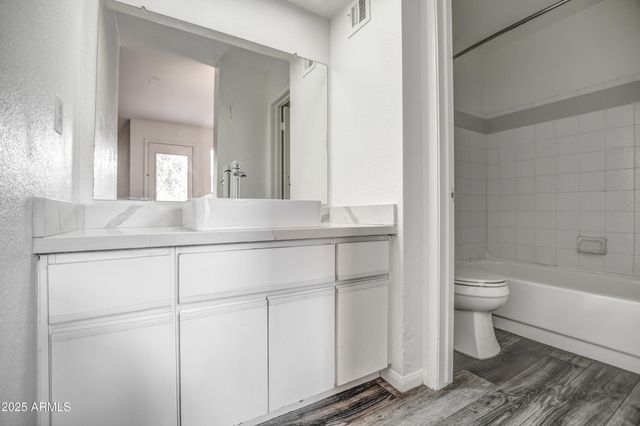 4850 E DESERT COVE Avenue 241, Scottsdale, AZ 85254