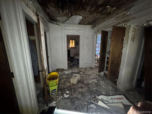 1636 W Boston Boulevard, Detroit, MI 48206