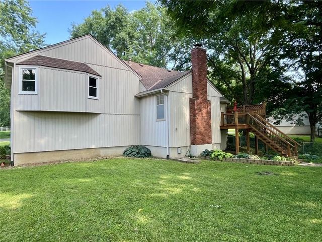 10004 Cody Street, Overland Park, KS 66214
