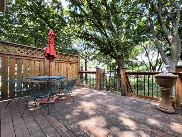 10004 Cody Street, Overland Park, KS 66214