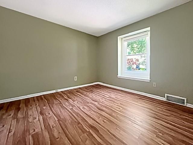 10004 Cody Street, Overland Park, KS 66214