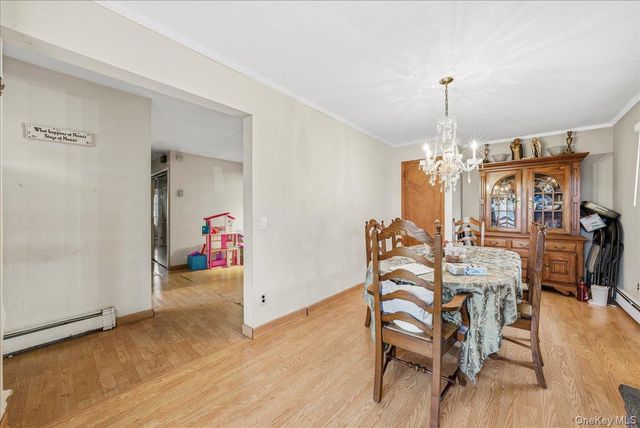 17 Wilson Lane, Bethpage, NY 11714