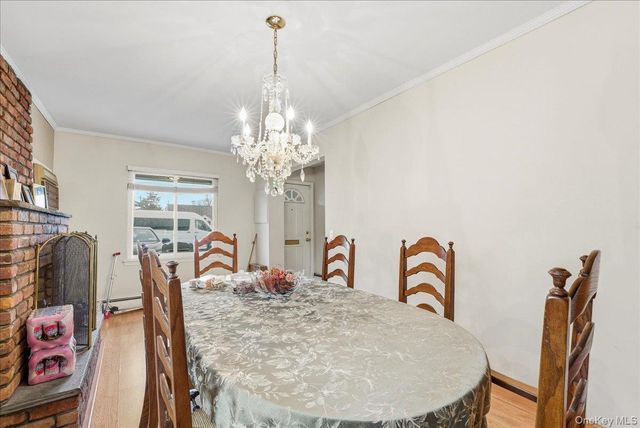 17 Wilson Lane, Bethpage, NY 11714