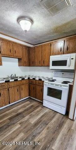 5211 ARROWSMITH Road, Jacksonville, FL 32208