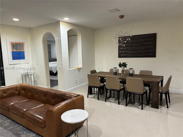 1547 Passion Vine Cir 5-3, Weston, FL 33326