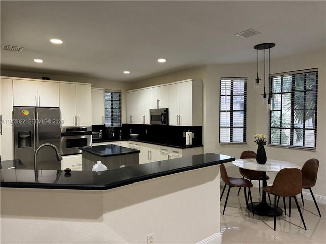 1547 Passion Vine Cir 5-3, Weston, FL 33326