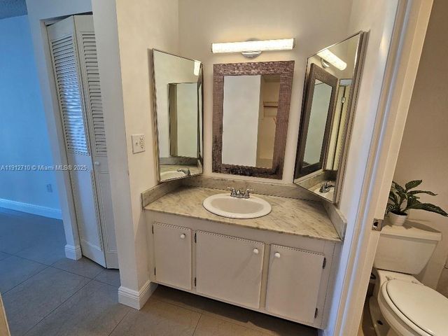 1200 NE Miami Gardens Dr 710W, Miami, FL 33179