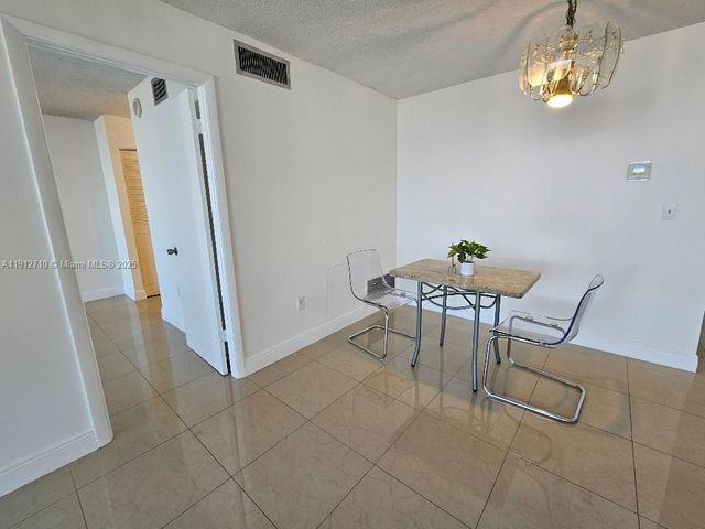 1200 NE Miami Gardens Dr 710W, Miami, FL 33179