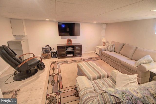 1027 DOWNTON RD, Halethorpe, MD 21227