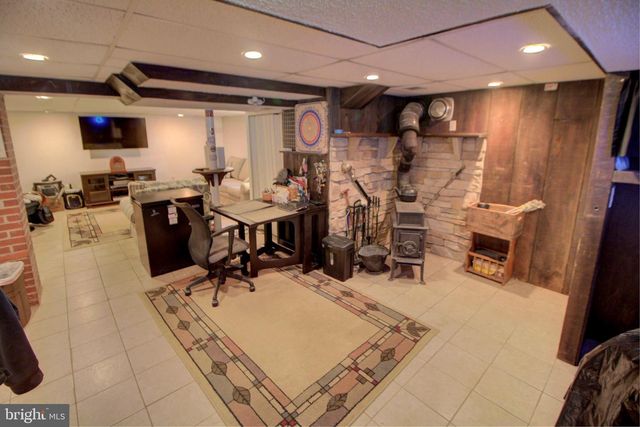 1027 DOWNTON RD, Halethorpe, MD 21227