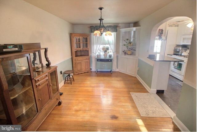 1027 DOWNTON RD, Halethorpe, MD 21227