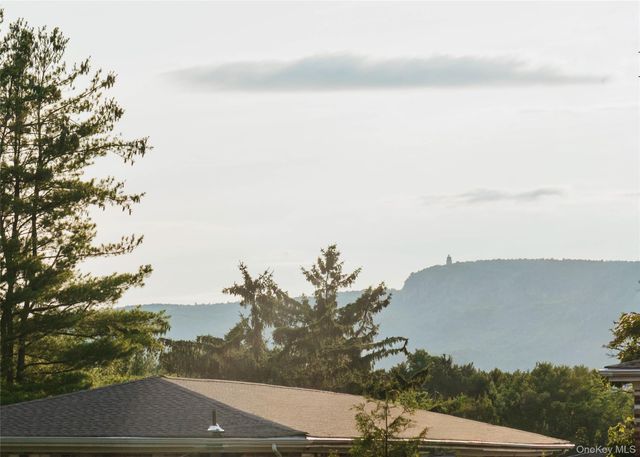 10 A Cooper Street, New Paltz, NY 12561