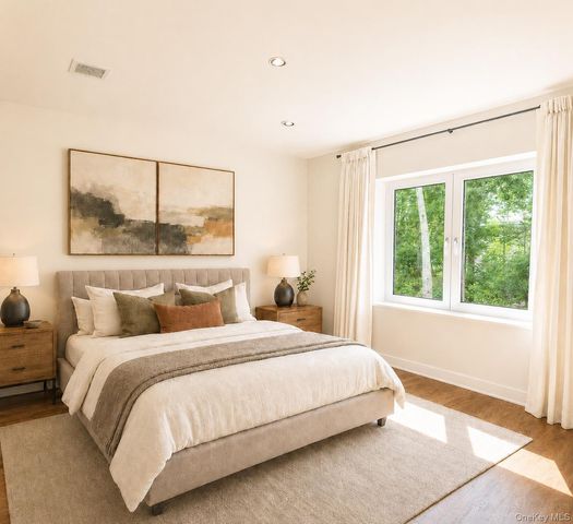 10 A Cooper Street, New Paltz, NY 12561
