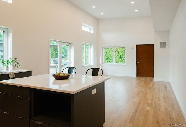 10 A Cooper Street, New Paltz, NY 12561