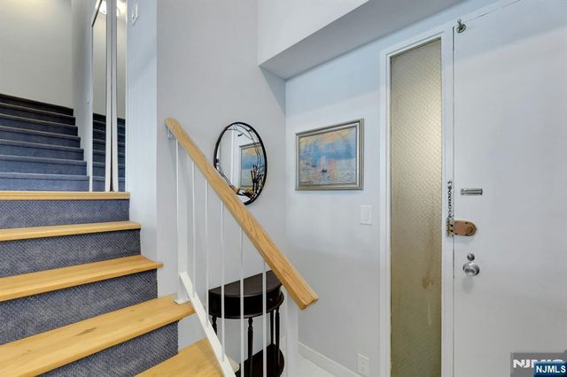 3 Horizon Road 1002, Fort Lee, NJ 07024