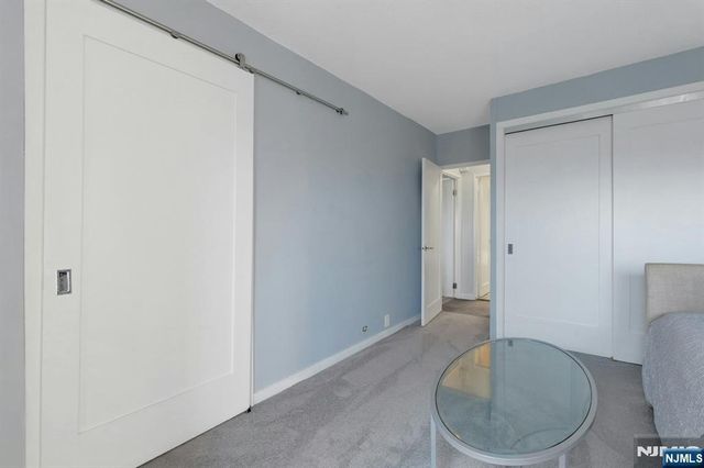 3 Horizon Road 1002, Fort Lee, NJ 07024