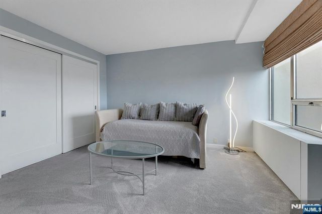 3 Horizon Road 1002, Fort Lee, NJ 07024