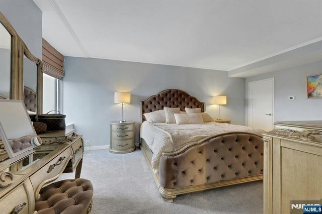 3 Horizon Road 1002, Fort Lee, NJ 07024