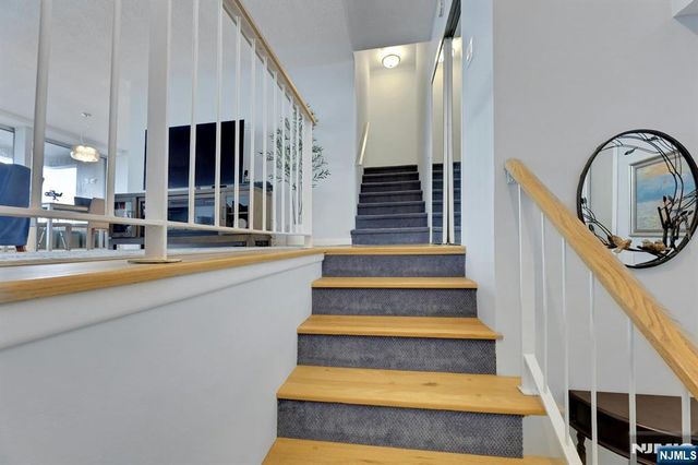 3 Horizon Road 1002, Fort Lee, NJ 07024