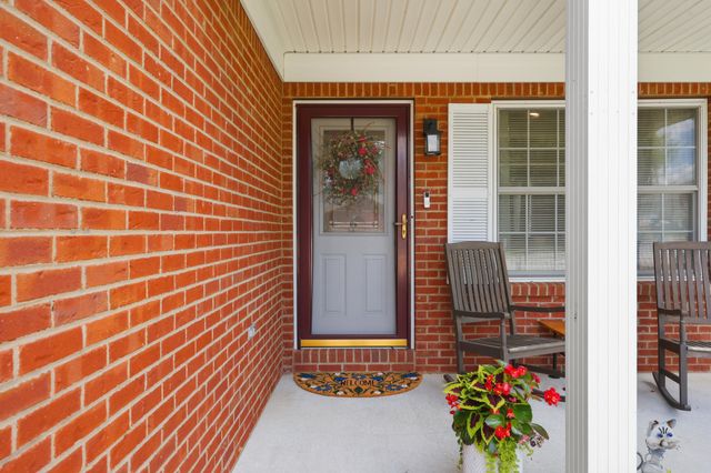 120 Yorkshire Drive, Lawrenceburg, KY 40342