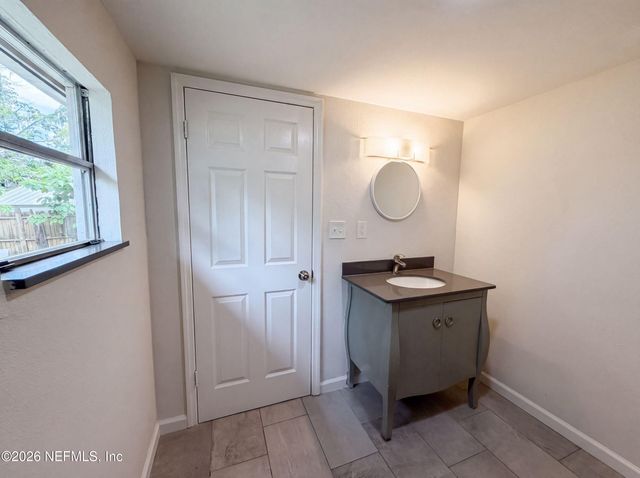 1340 OTTAWA Avenue, Jacksonville, FL 32210