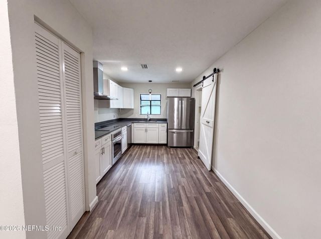 1340 OTTAWA Avenue, Jacksonville, FL 32210