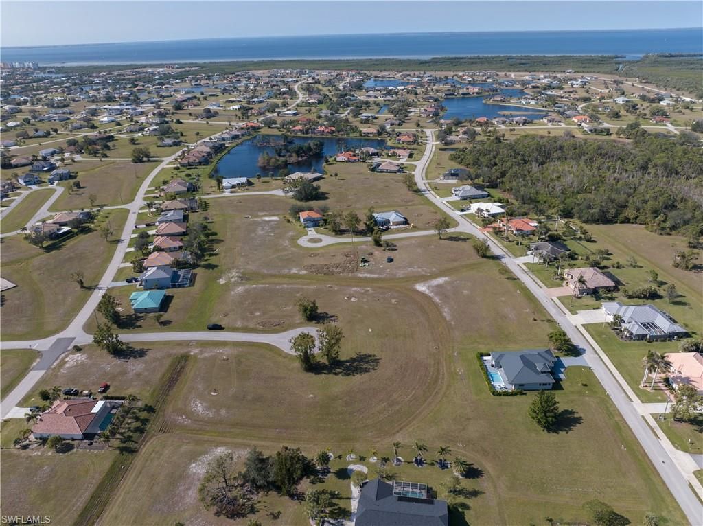 17154 Sugar CT, PUNTA GORDA, FL 33955 — photo 5