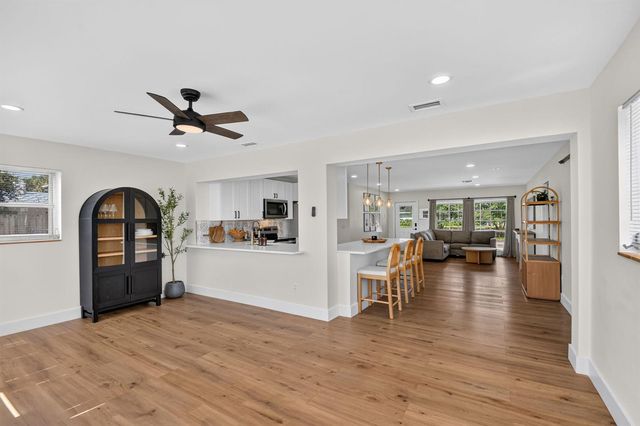 432 W Shadyside Circle, West Palm Beach, FL 33415