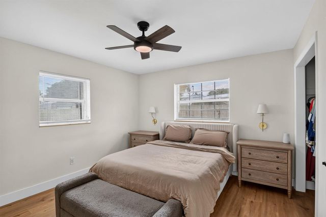 432 W Shadyside Circle, West Palm Beach, FL 33415