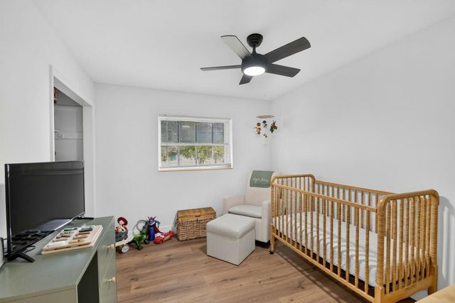 432 W Shadyside Circle, West Palm Beach, FL 33415