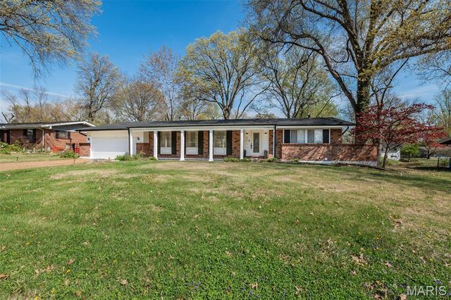 1525 Bayonne Drive, Spanish Lake, MO 63138
