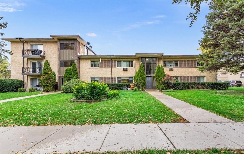 1080 N Wheeling Road 3B, Mount Prospect, IL 60056