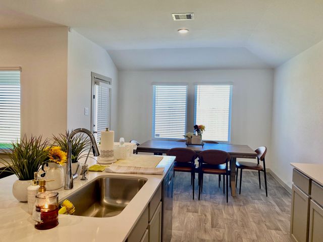 7023 Sunbreeze Lane, Rosenberg, TX 77469