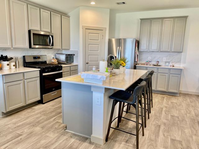 7023 Sunbreeze Lane, Rosenberg, TX 77469