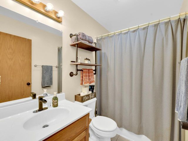 8020 Sage STREET, Burlington, WI 53105